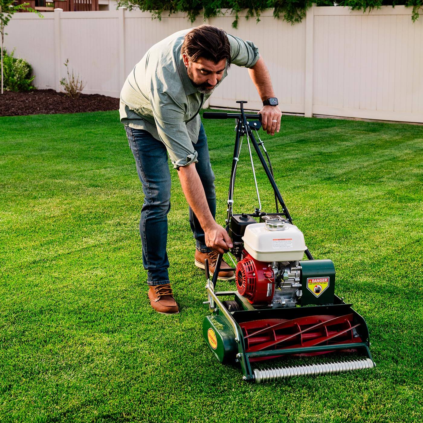 20" Classic Standard - Gas Walk Behind Self-Propelled Reel Lawn Mower